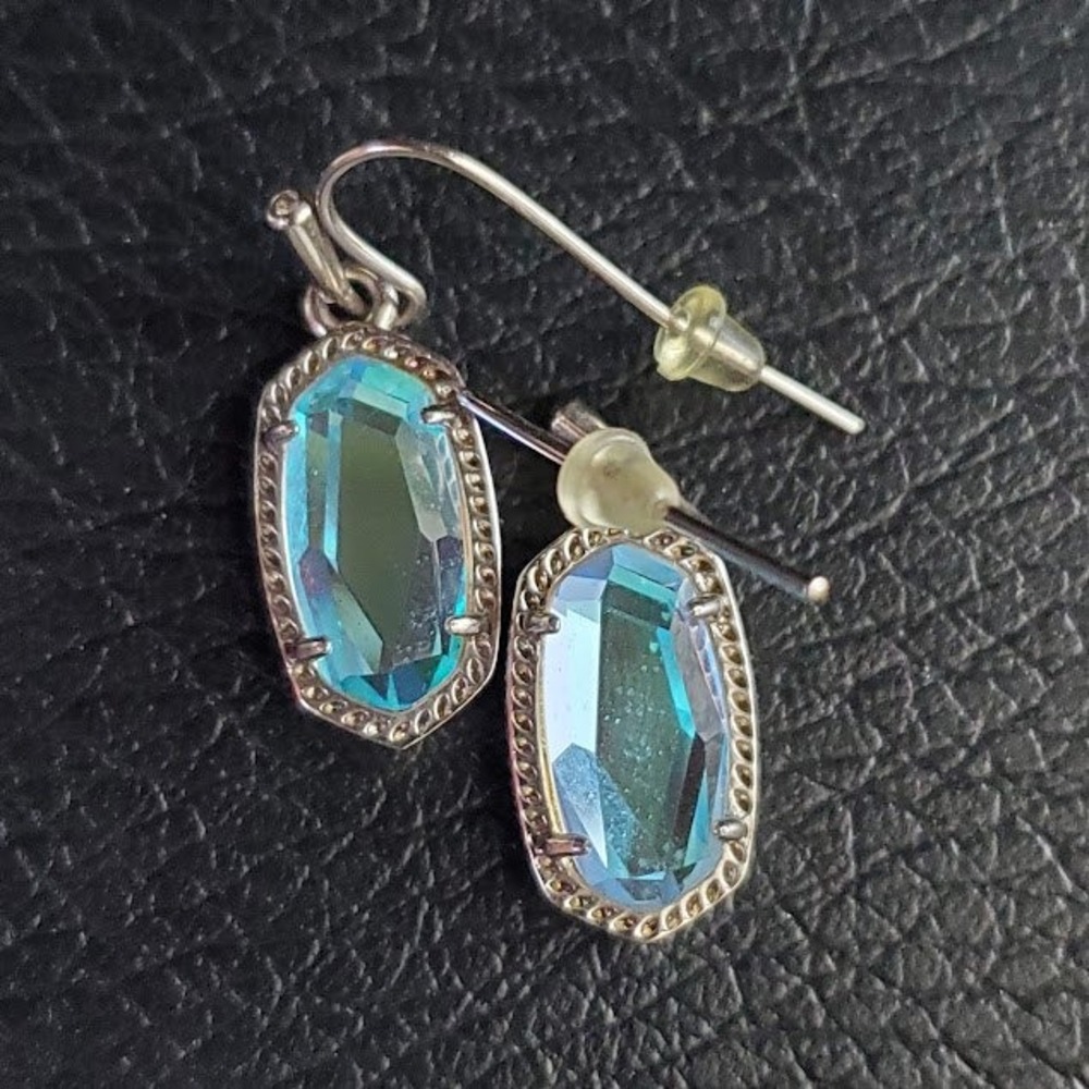 Kendra Scott Lee Silver Drop Earrings Iridescent Blue Dichroic Glass Dangle - Picture 4 of 5